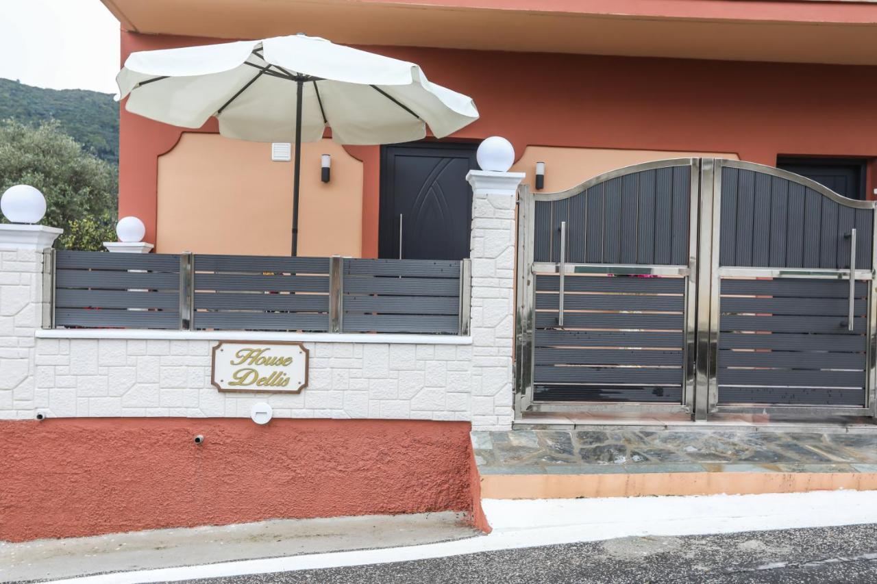 Dellis House Apartamento Vouniatades